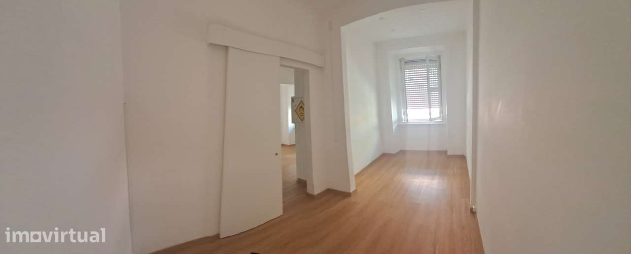 T1 Remodelado Centro de Arroios - Grande imagem: 2/18