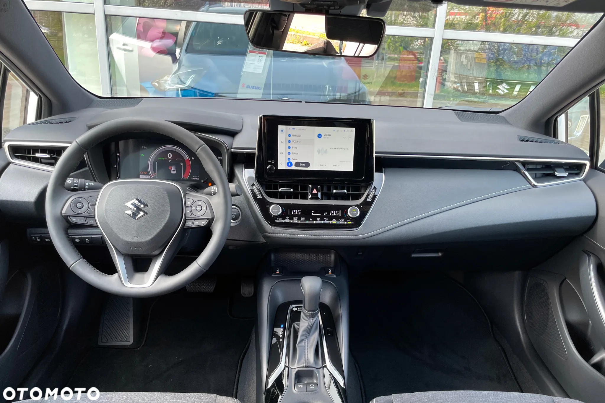 Suzuki Swace 1.8 Hybrid Premium Plus CVT - 13