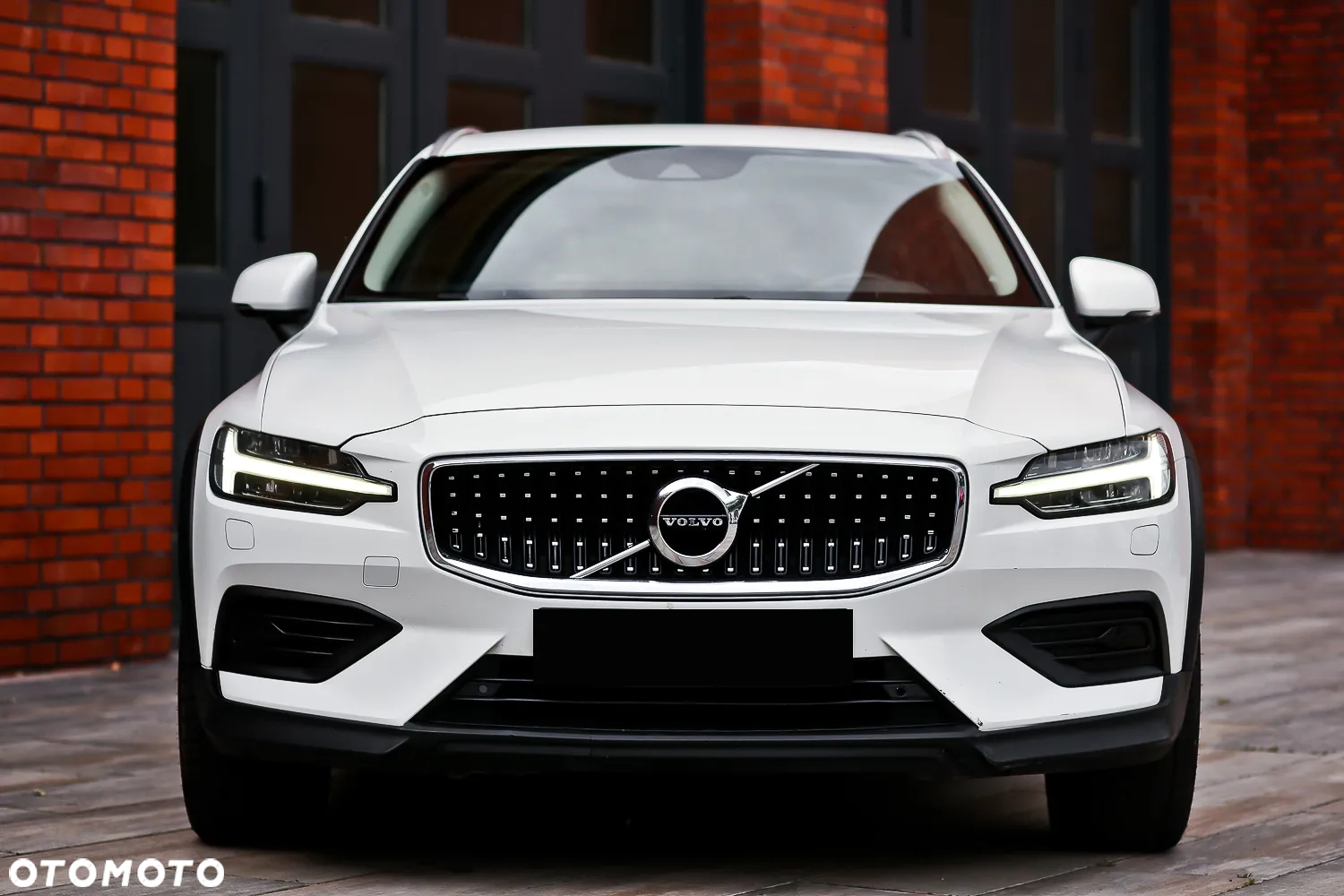Volvo V60 Cross Country Pro D4 AWD - 6