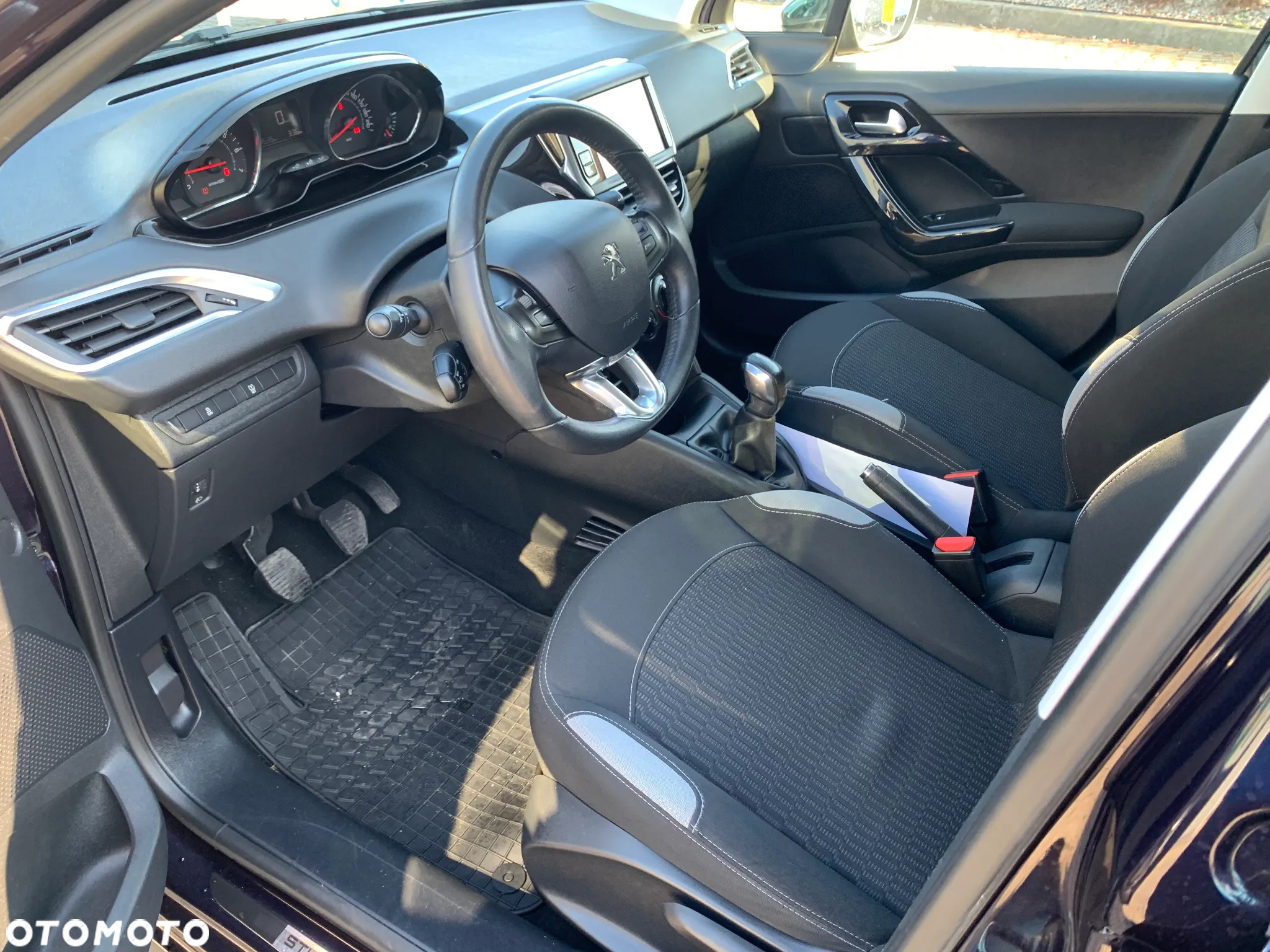 Peugeot 208 1.2 PureTech Style - 10