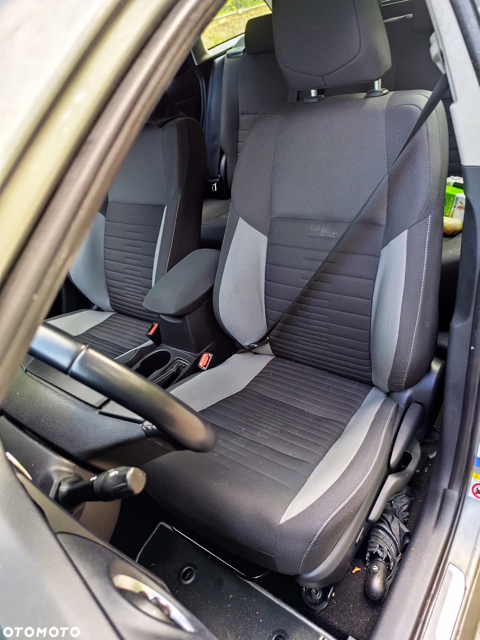 Toyota Auris 1.8 VVT-i Hybrid Automatik Style Selection - 19