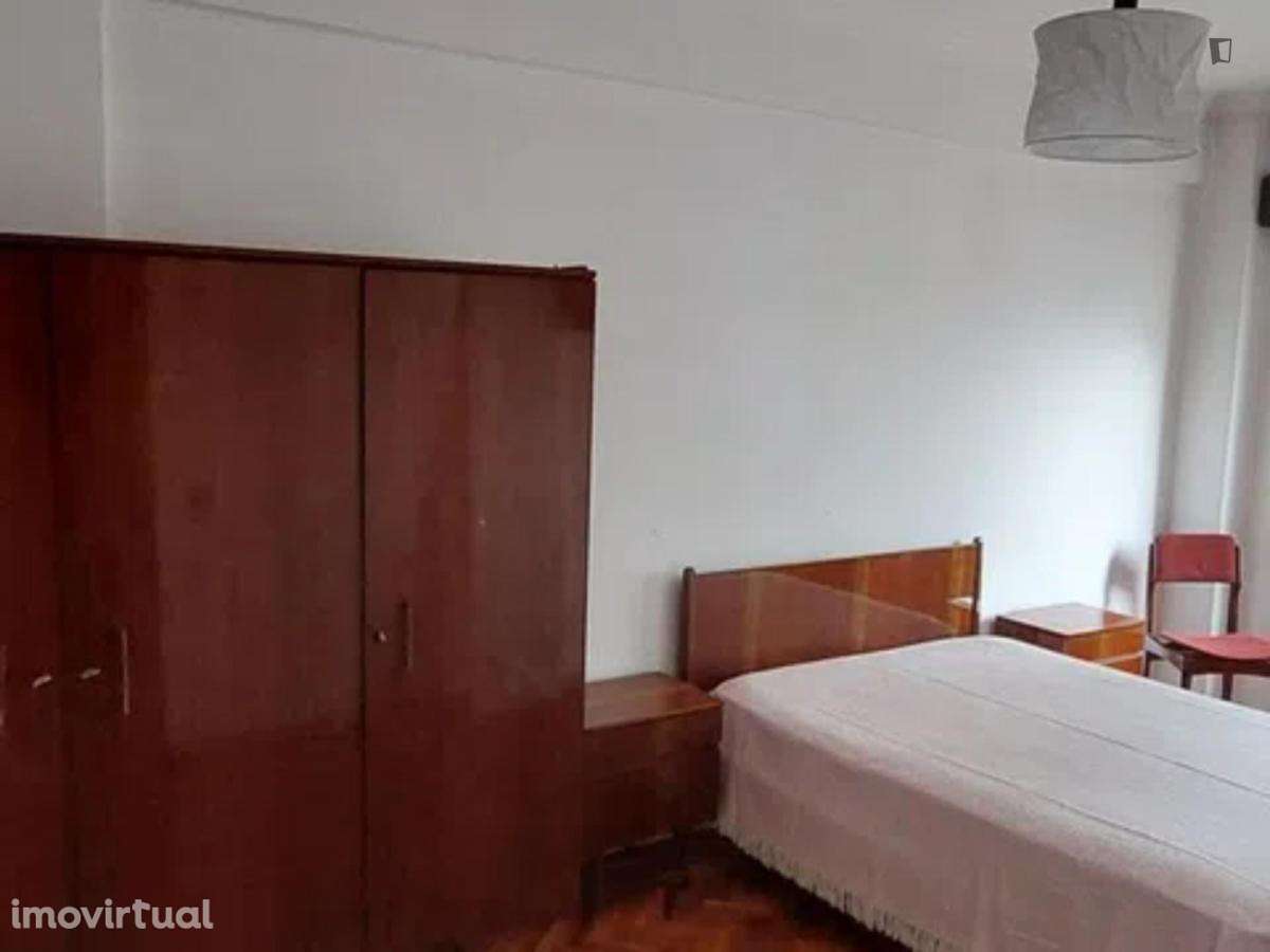 Quarto - localizado em Sacavém Lisbon - Grande imagem: 2/9