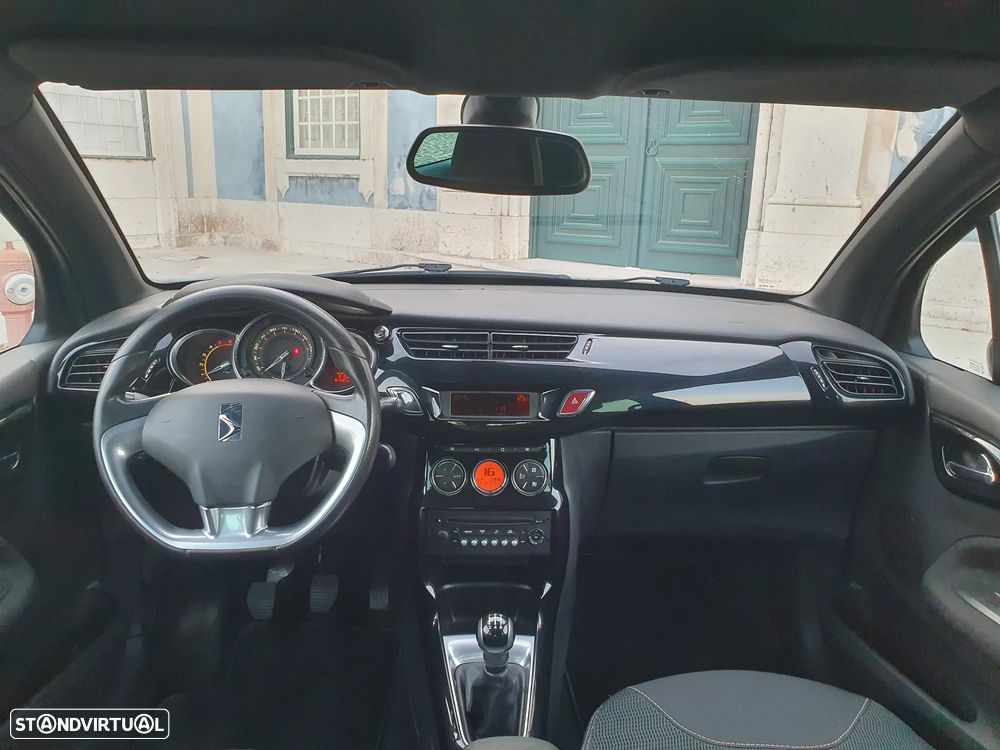 Citroën DS3 1.6 e-HDi So Chic - 22