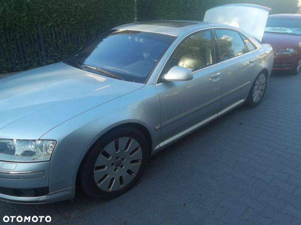 Audi A8 - 1