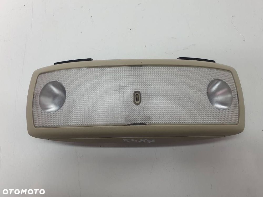 LAMPKA PODSUFITKI WNĘTRZA VOLVO V60 I S60 II - 1