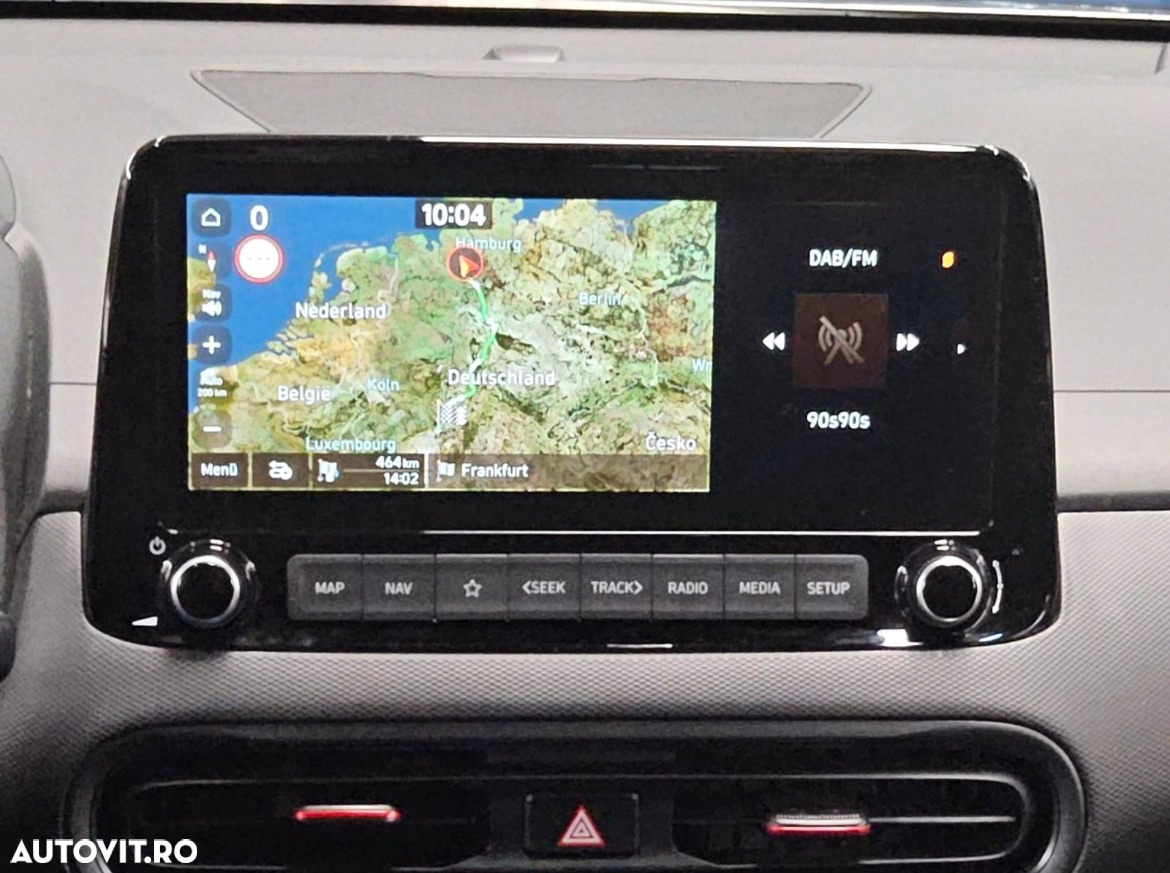 Hyundai KONA - 7