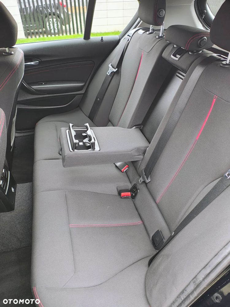 BMW Seria 1 120d Sport Line - 29