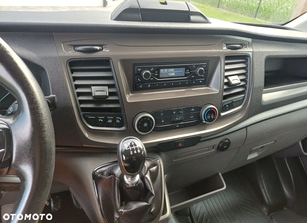 Ford Transit - 9
