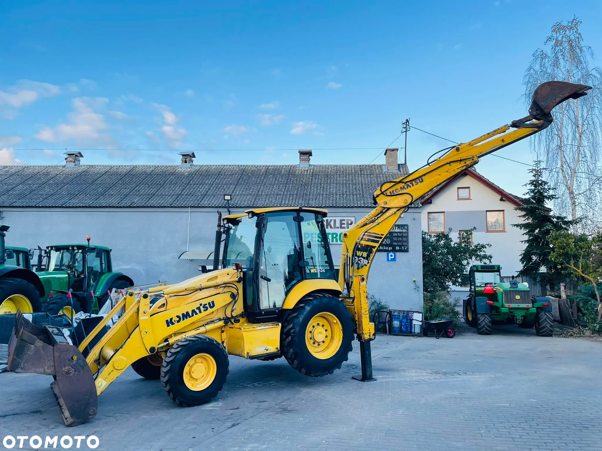 Komatsu WB93R - 2