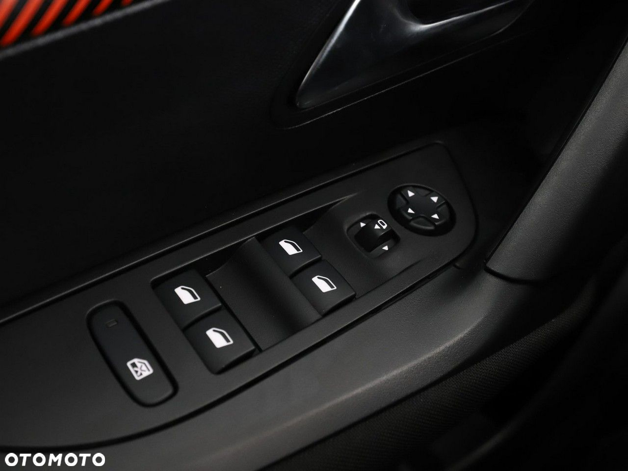 Peugeot 2008 PureTech 100 Stop&Start Active Pack - 38