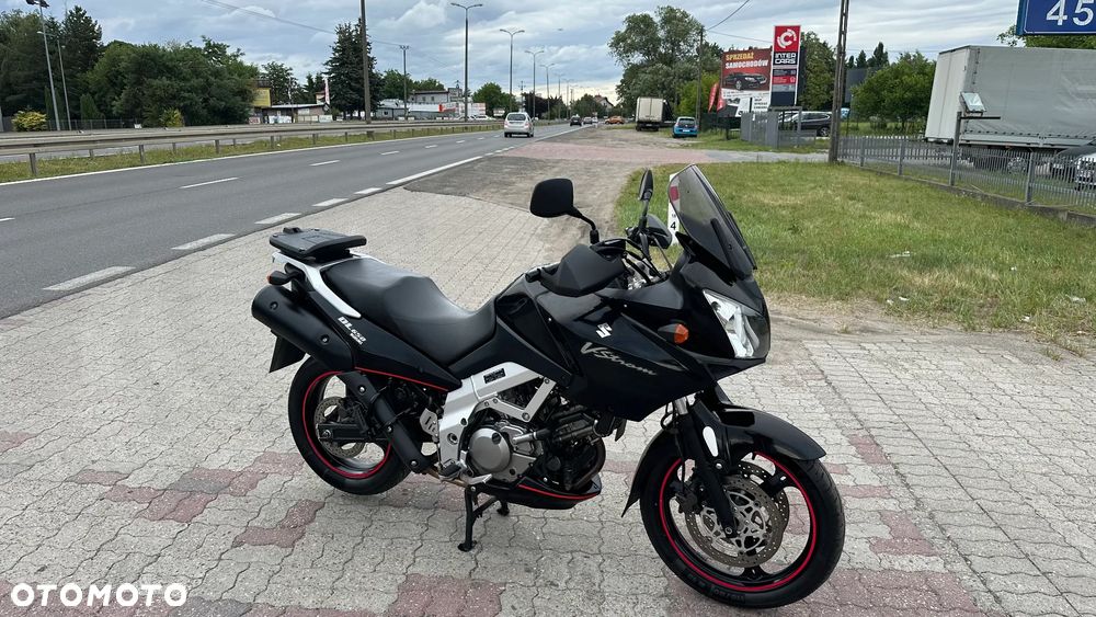 Suzuki V-STROM - 10