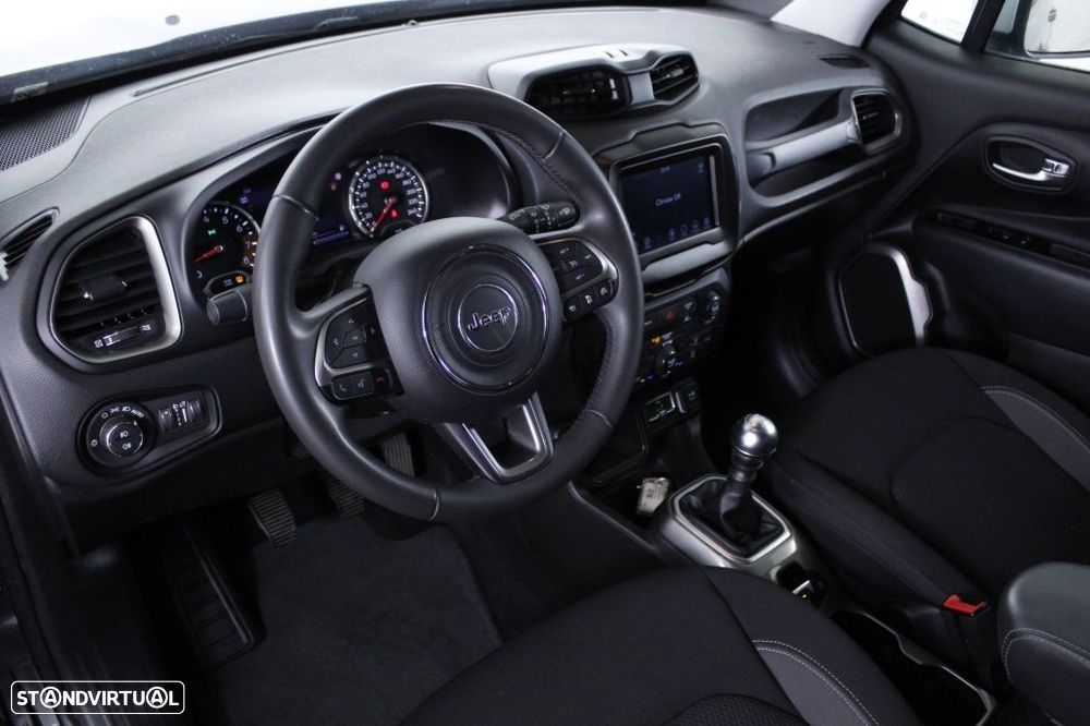 Jeep Renegade 1.0 T Limited - 34