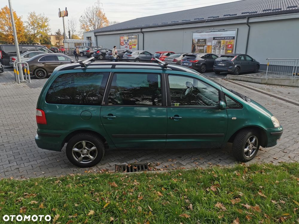 Ford Galaxy TDI Ambiente - 12