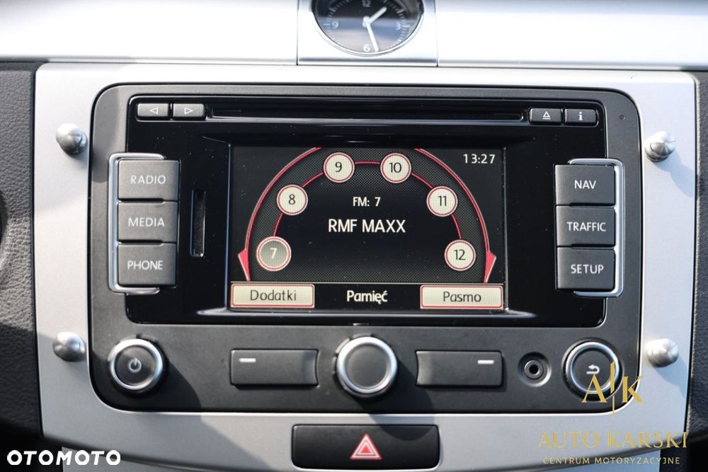 Volkswagen Passat - 30