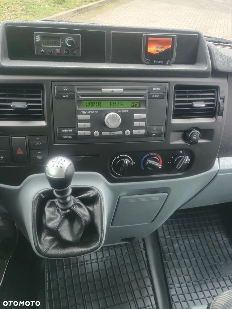Ford Transit - 11