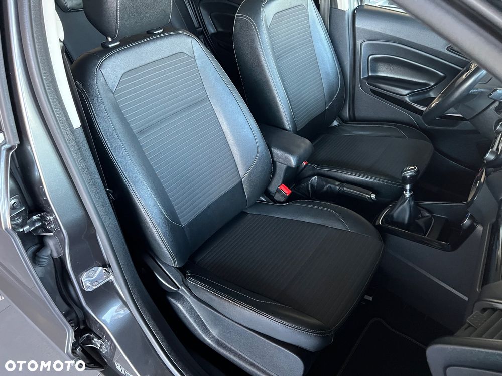 Ford EcoSport - 38