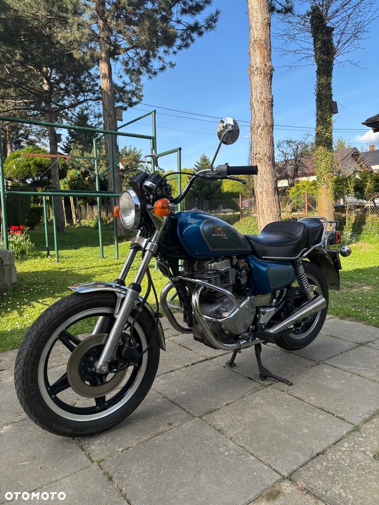 Honda CM - 2