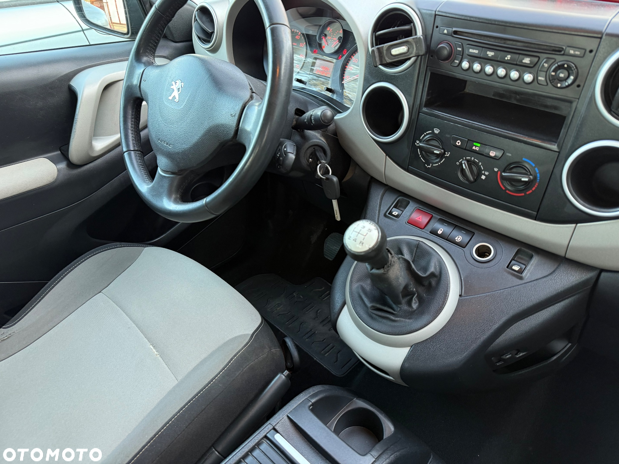 Peugeot Partner Tepee e-HDi FAP 92 Stop&Start Active - 26