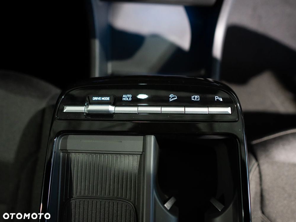 Hyundai Tucson 1.6 T-GDi HEV Executive 2WD - 32