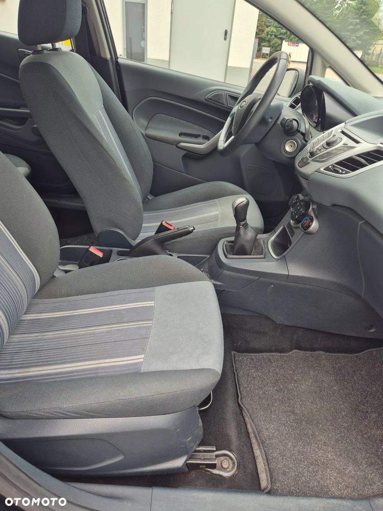 Ford Fiesta 1.25 Ambiente - 8