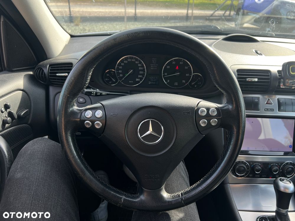 Mercedes-Benz Klasa C 180 Kompressor Automatik BlueEFFICIENCY Avantgarde - 13