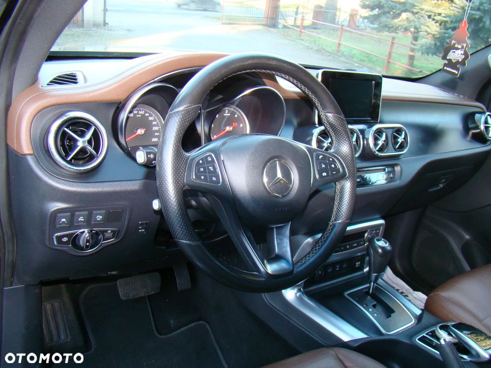 Mercedes-Benz Klasa X - 21
