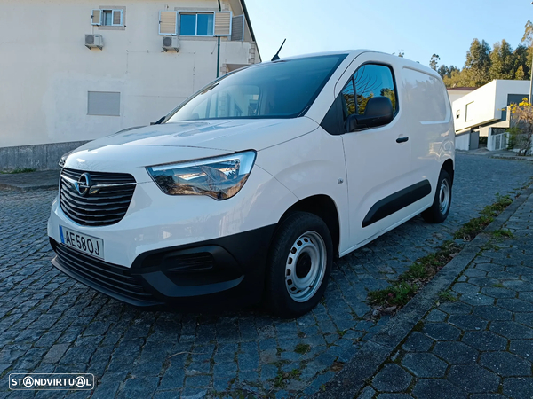 Opel Combo 1.5 D (2 lugares)