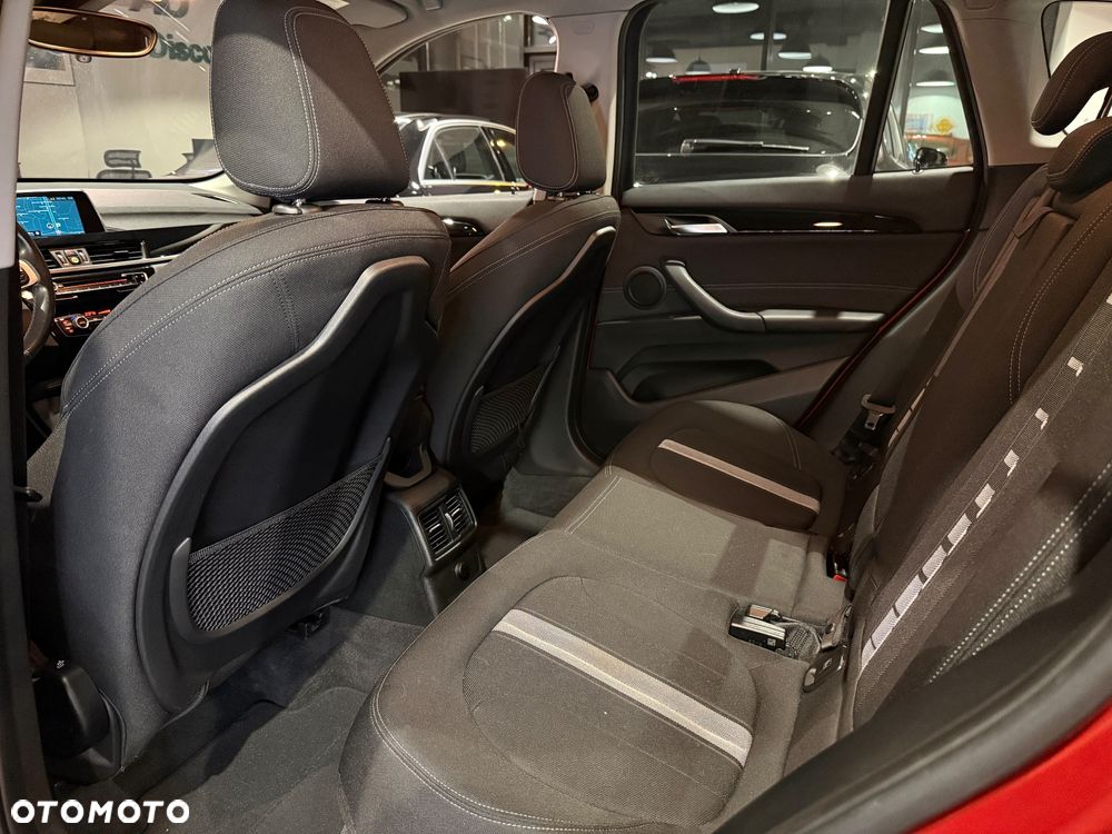 BMW X1 sDrive18i Advantage - 23