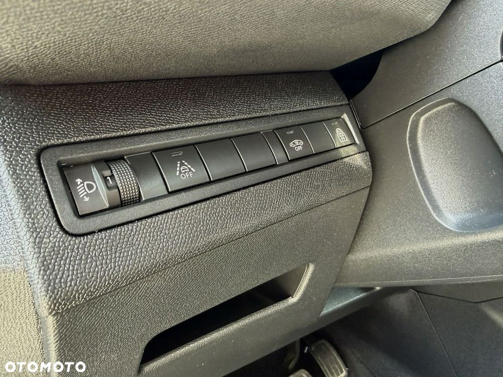 Peugeot 3008 BlueHDi 130 Stop & Start EAT8 Allure Business-Paket - 24