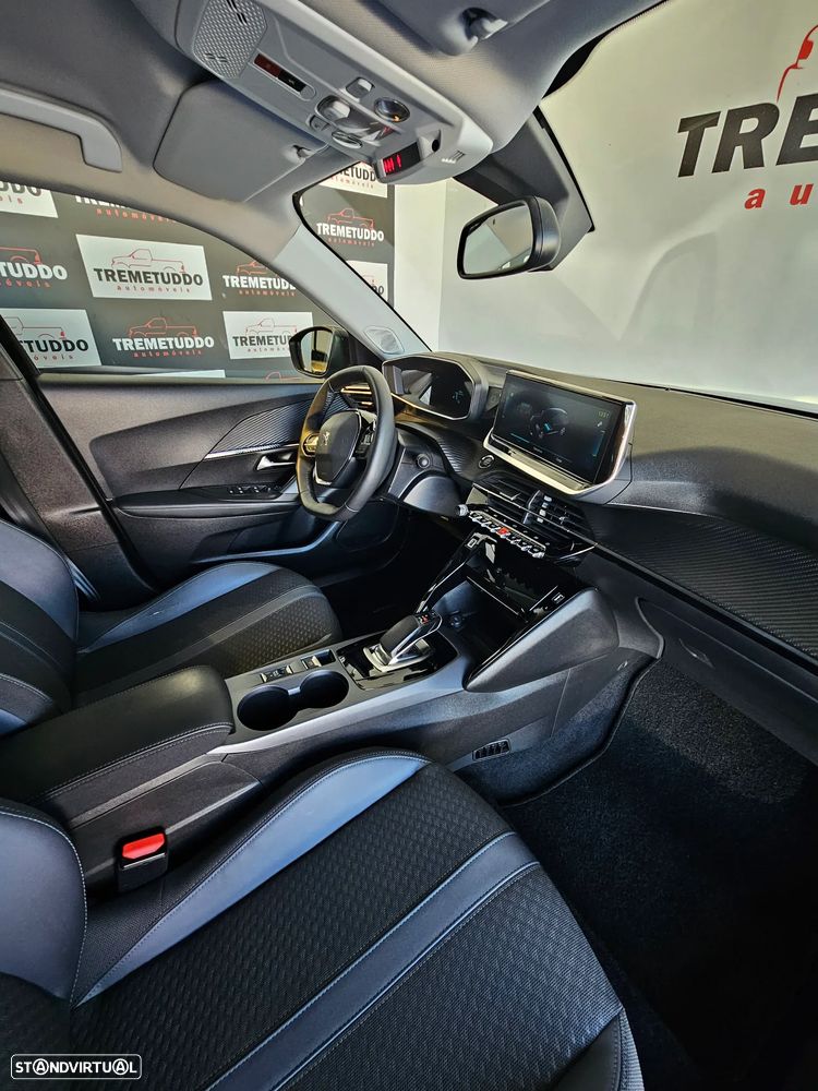 Peugeot e-2008 Allure Pack - 32