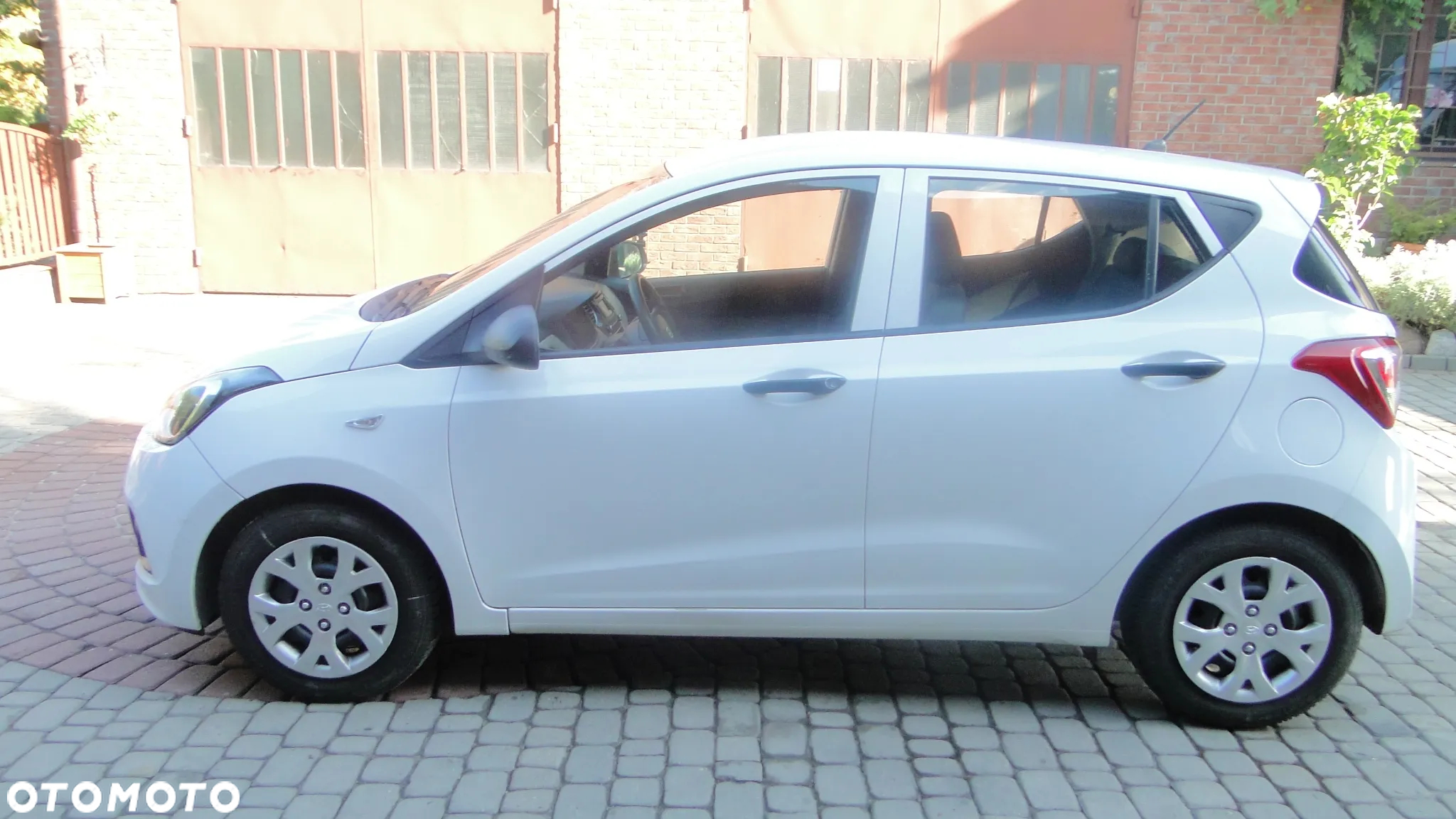 Hyundai i10 1.0 Black Line - 6