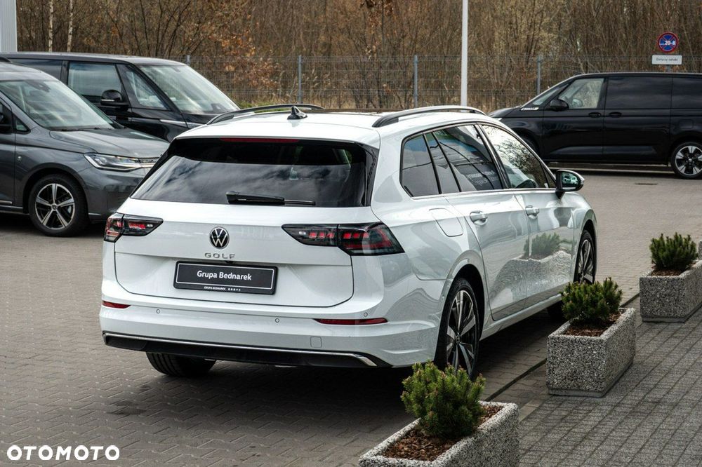 Volkswagen Golf Variant - 9