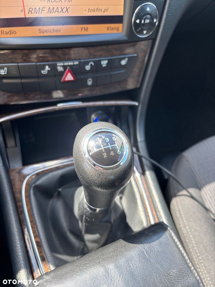 Mercedes-Benz Klasa E 200 Kompressor Classic - 11