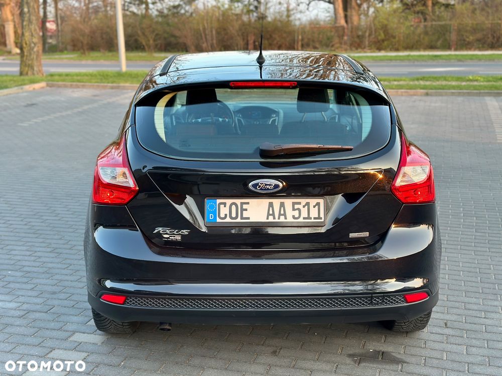 Ford Focus 1.6 TDCi DPF Start-Stopp-System SYNC Edition - 11