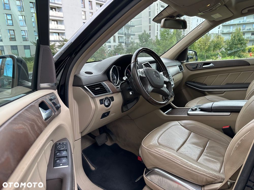 Mercedes-Benz GL - 15