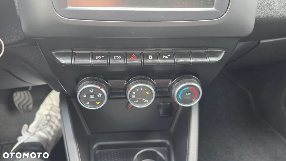 Dacia Duster 1.6 SCe Prestige - 11