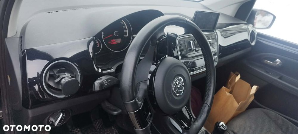 Volkswagen up! high - 4