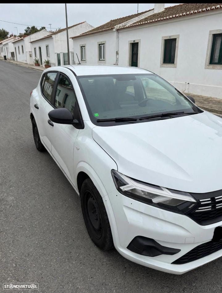 Dacia Sandero - 5