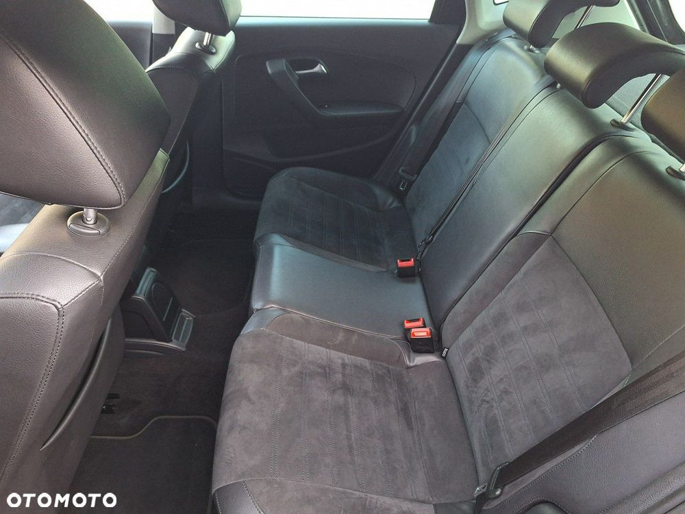 Volkswagen Polo Cross - 9