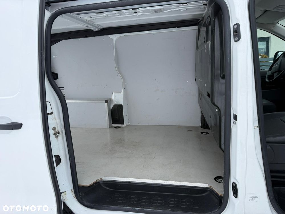 Opel Vivaro - 8