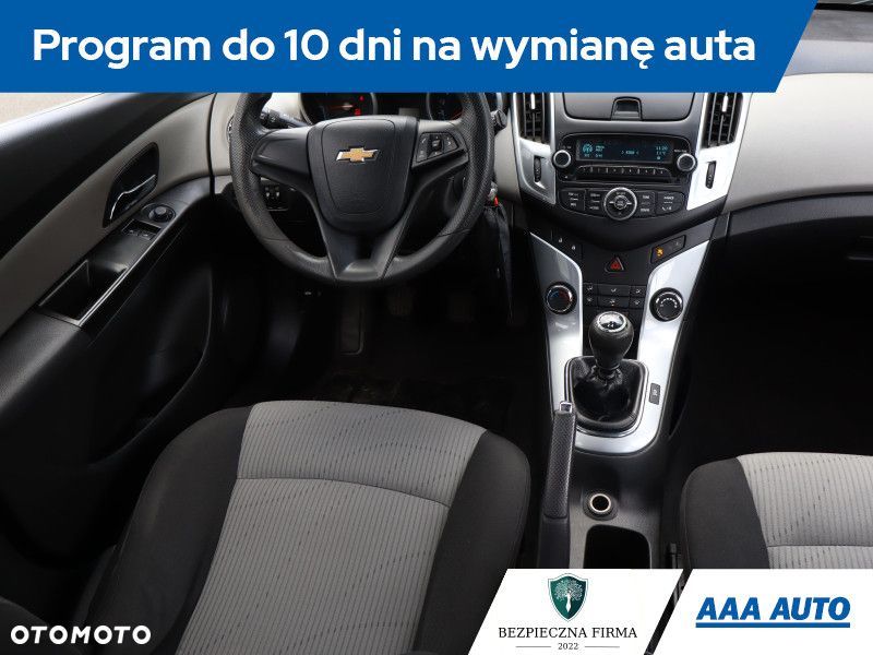 Chevrolet Cruze - 8