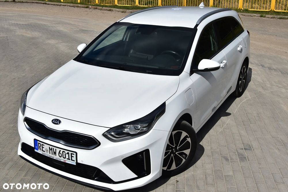 Kia Ceed 1.6 GDI DCT OPF Platinum Edition - 25