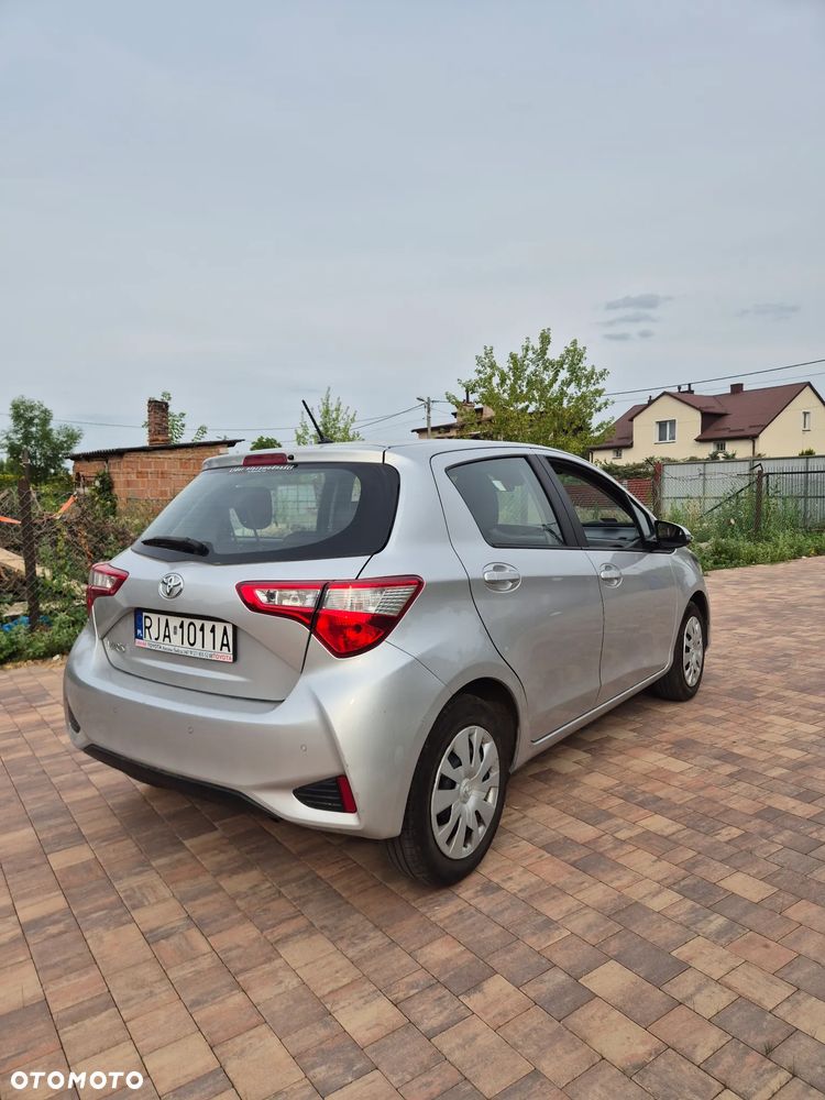 Toyota Yaris 1.5 Dynamic - 5