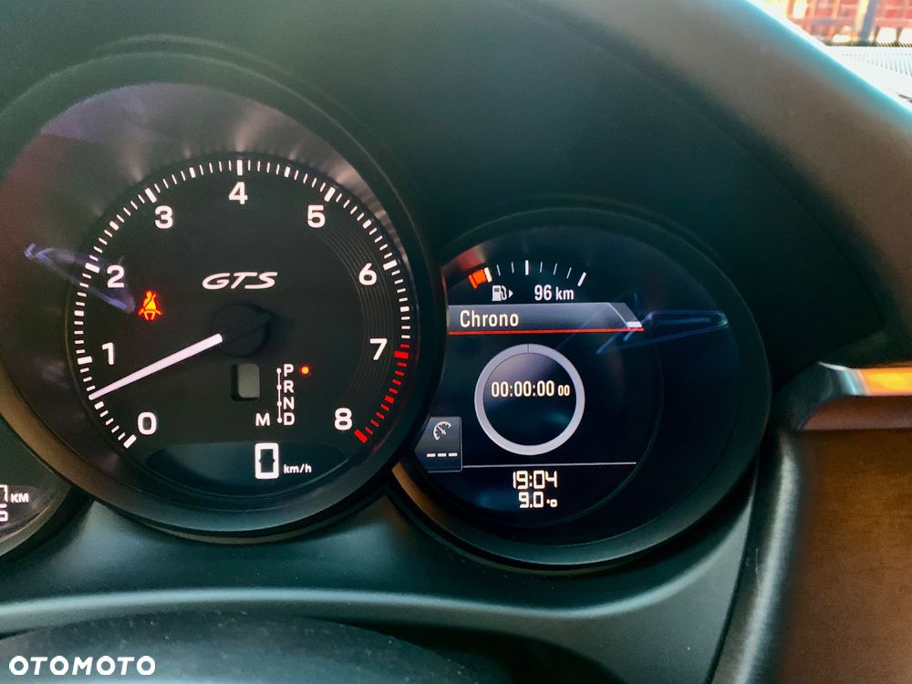 Porsche Macan GTS PDK - 27