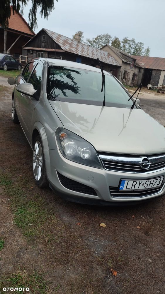 Opel Astra - 2