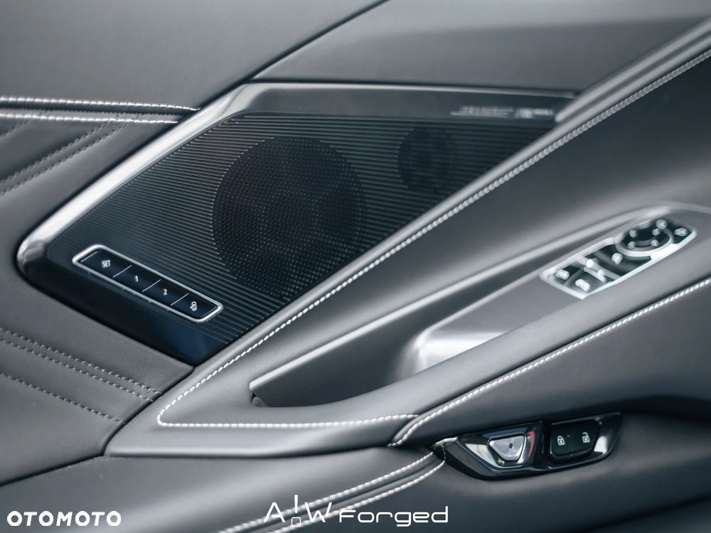 Chevrolet Corvette - 30