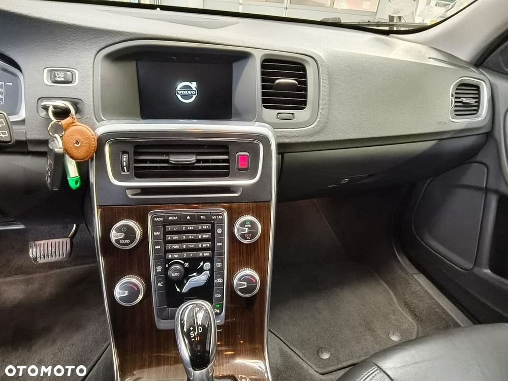 Volvo V60 - 14