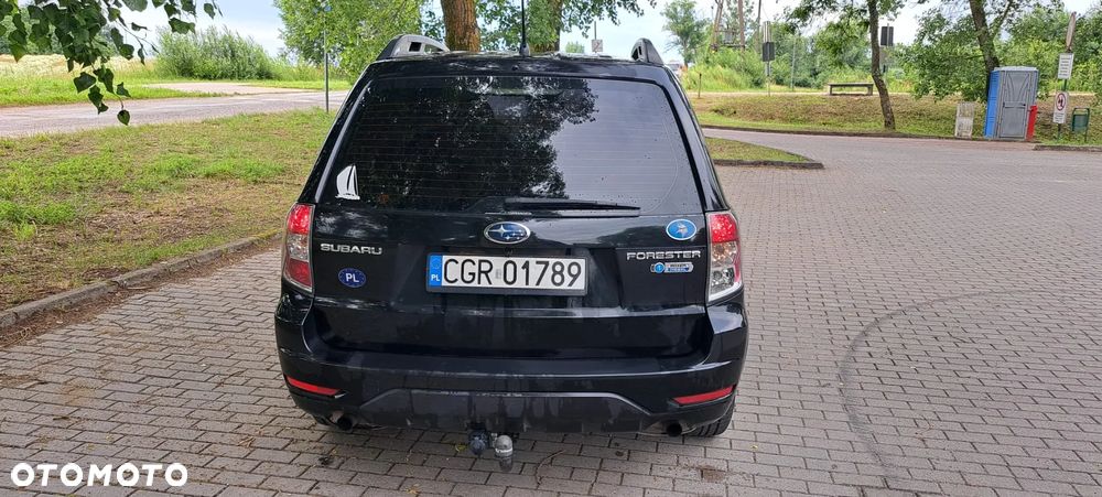 Subaru Forester 2.0D Active - 11