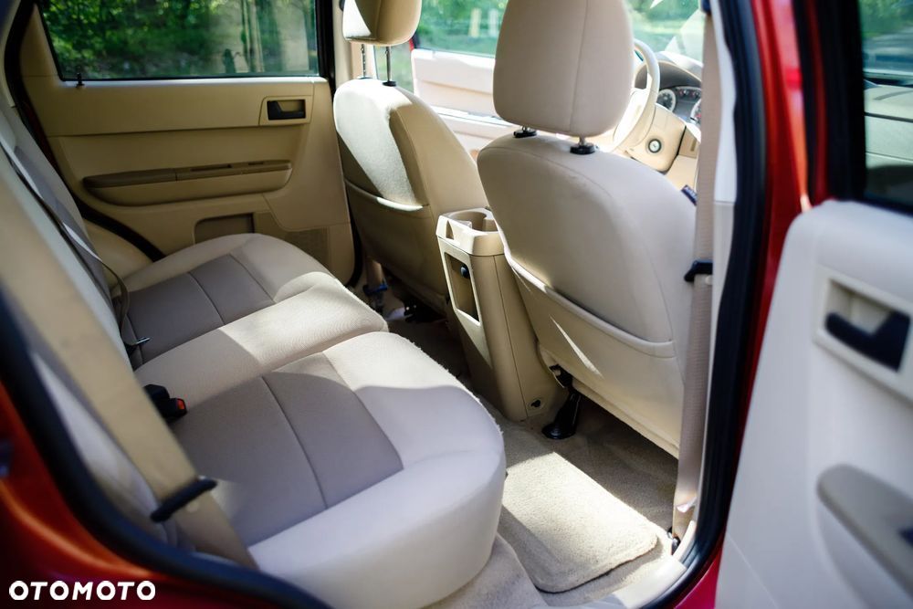 Ford Escape 3.0 XLT - 22