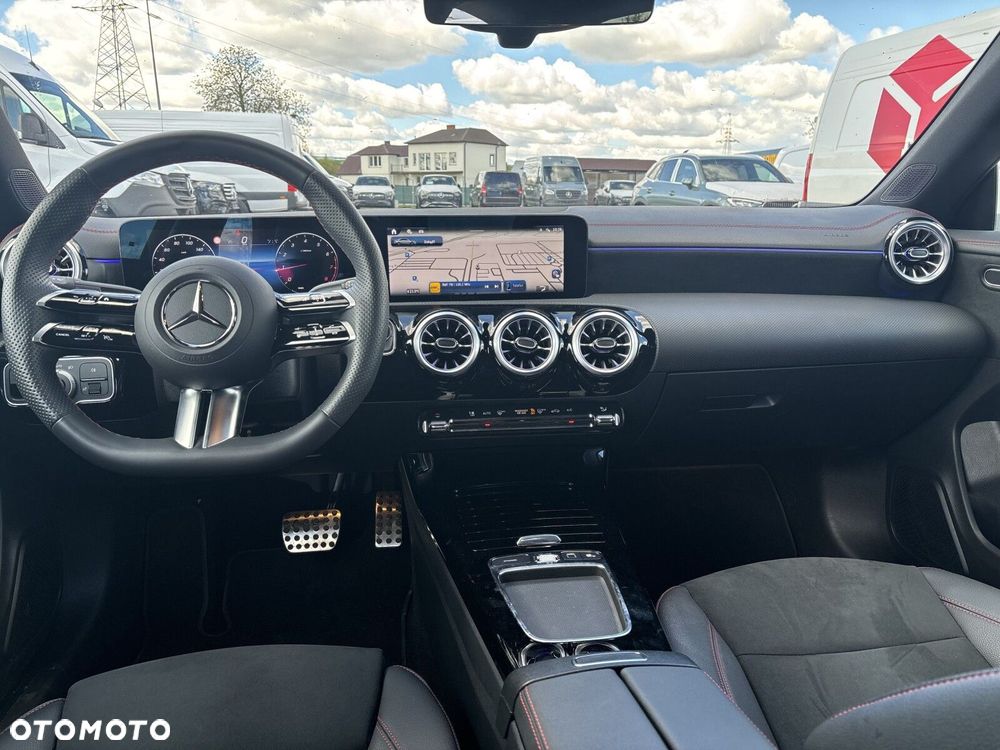 Mercedes-Benz CLA - 15